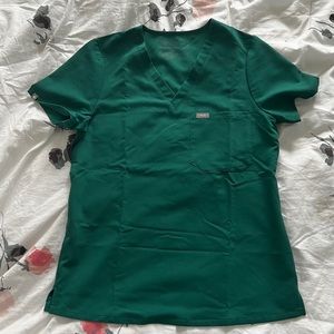 FIGS one pocket hunter green top. Never worn, washed once. Size small